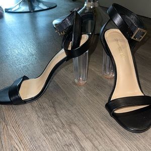 Size 8, 8 1/2, and 9.